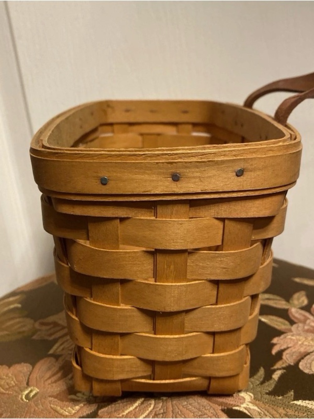 Auth VTG ‘97 Longaberger Maple Wood Splint Basket, Leather Handle, Signed (C)